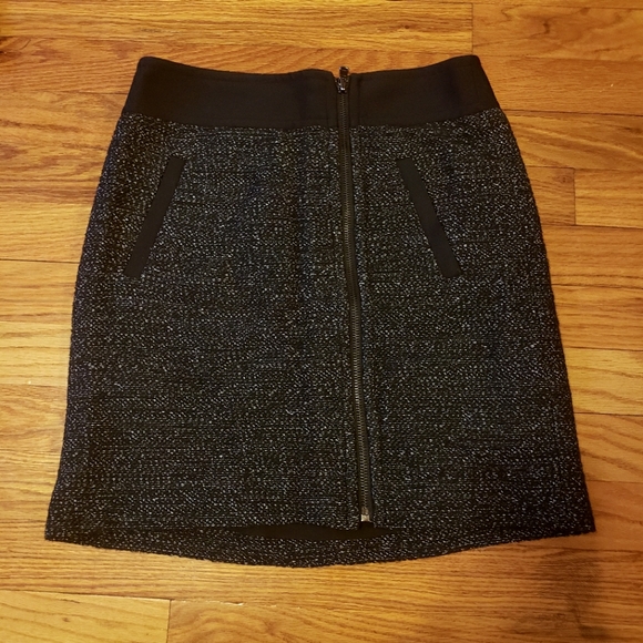 Loft skirt with pockets and offset zipper - Picture 1 of 4